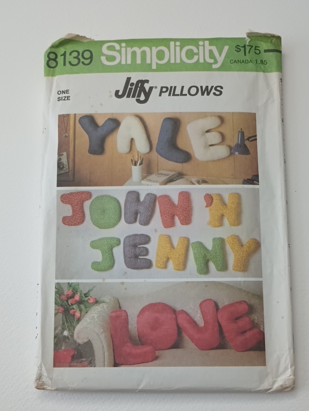 VTG Simplicity 8139 Jiffy Pillows Alphabet Uncut ©1977